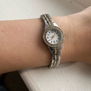 Vintage cute dainty mini watch gold silver faux diamonds sparkly chain design